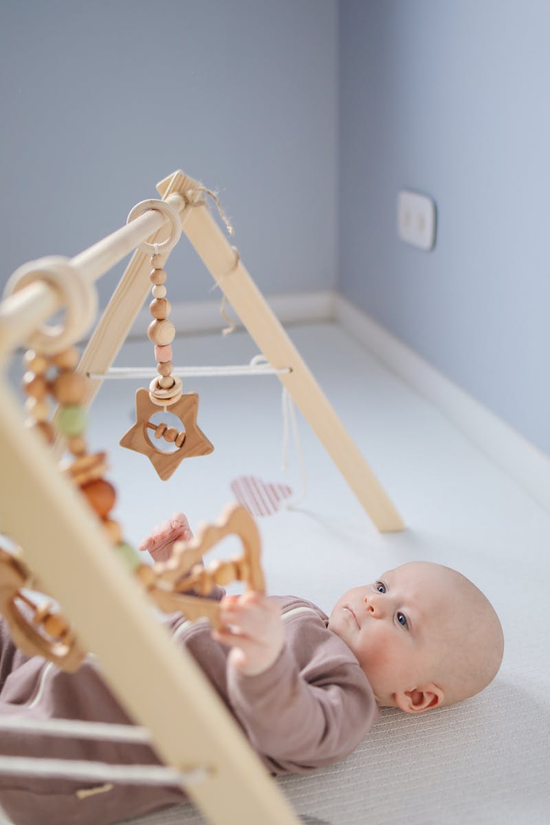 baby play gym: choosing the right one for your child